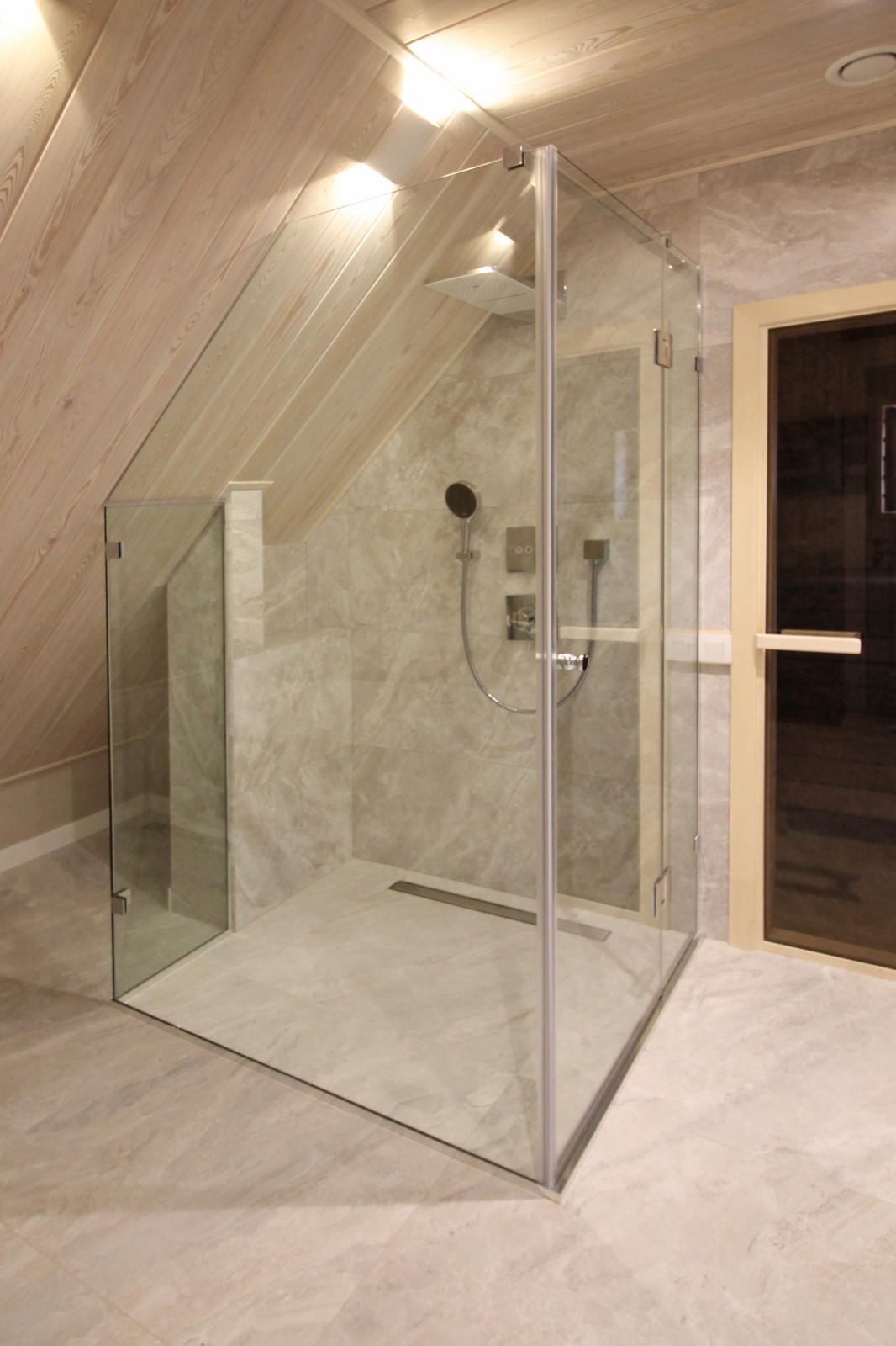 Срубовой коттедж в Рощино