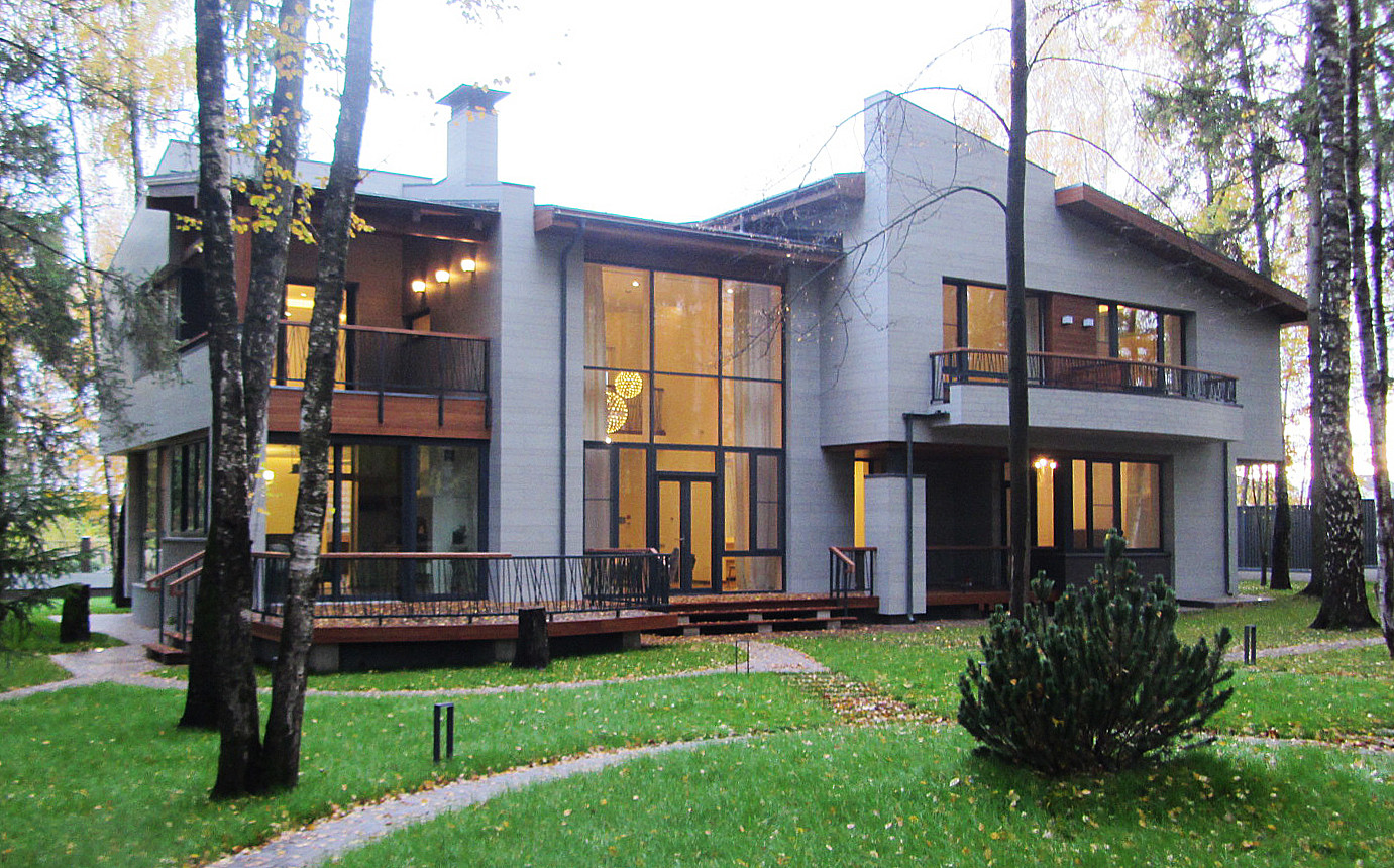 Проект частного жилого дома 500м2  2015г