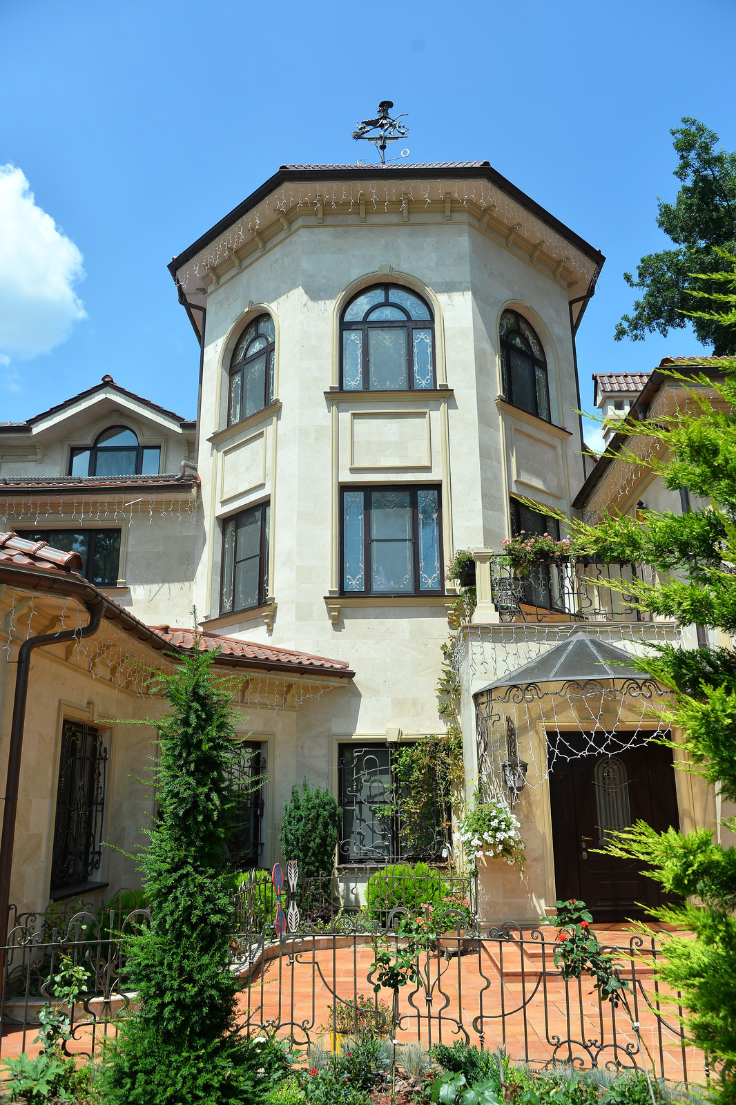 "М-Стиль" Деревянные окна и двери.