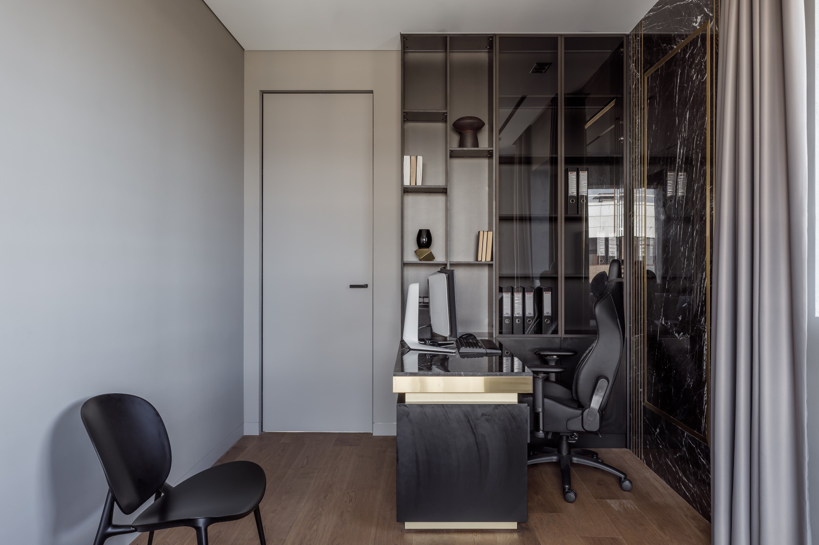 Обложка проекта: Пентхаус (современный) - кабинет