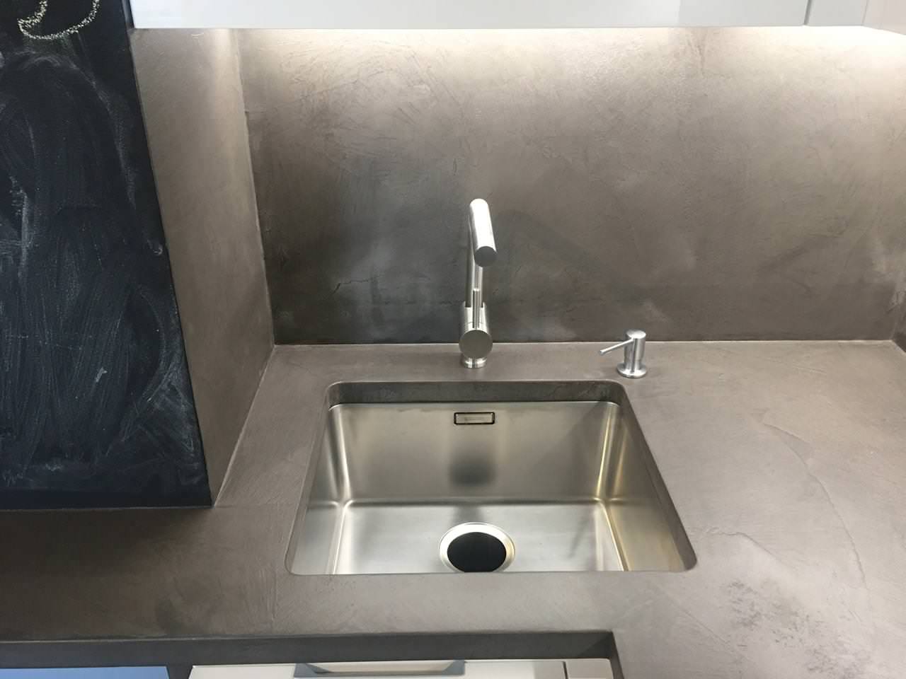 Изделия из бетона и микробетона