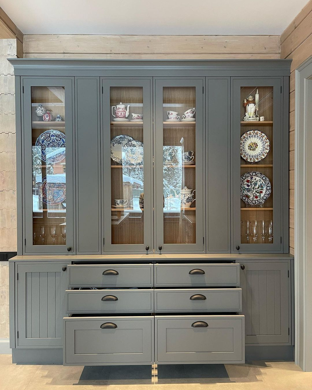 Кухня в загородный дом