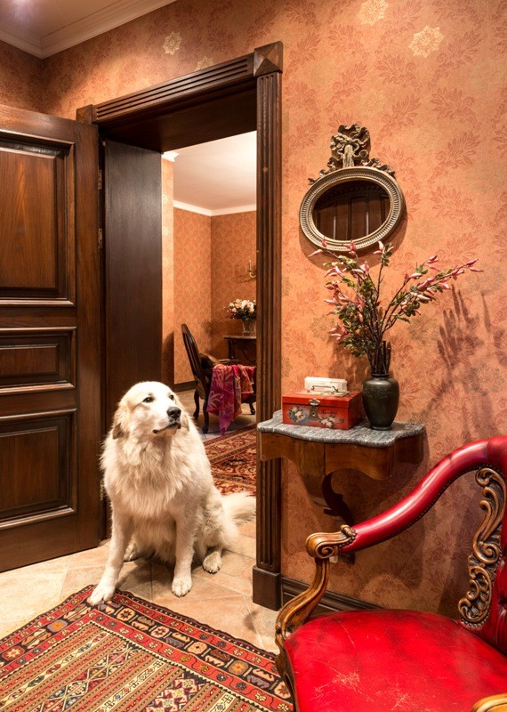 Обложка проекта: Дом с антиквариатом