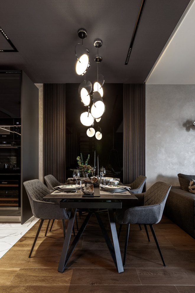 На берегу большой реки