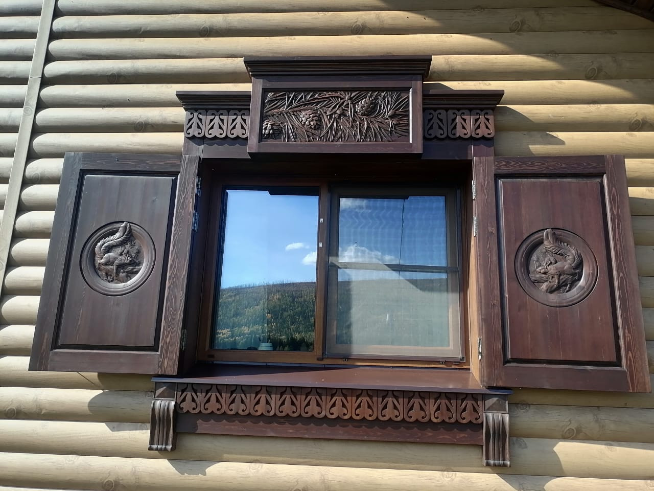 Оформление экстерьера дома охотника