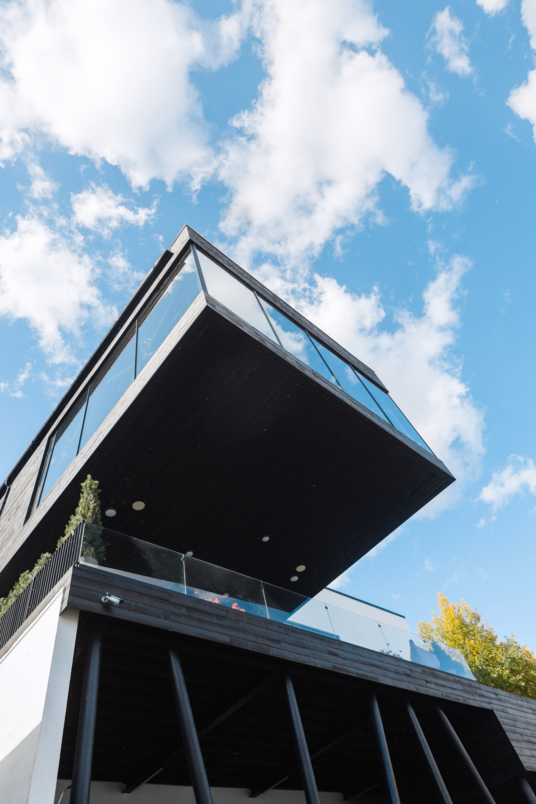 Зачем вам: Стеклянные фасады