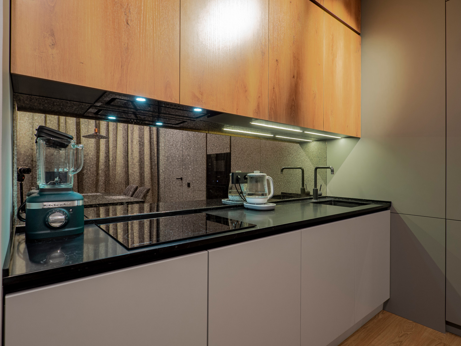 Стильная кухня в минималистичном стиле