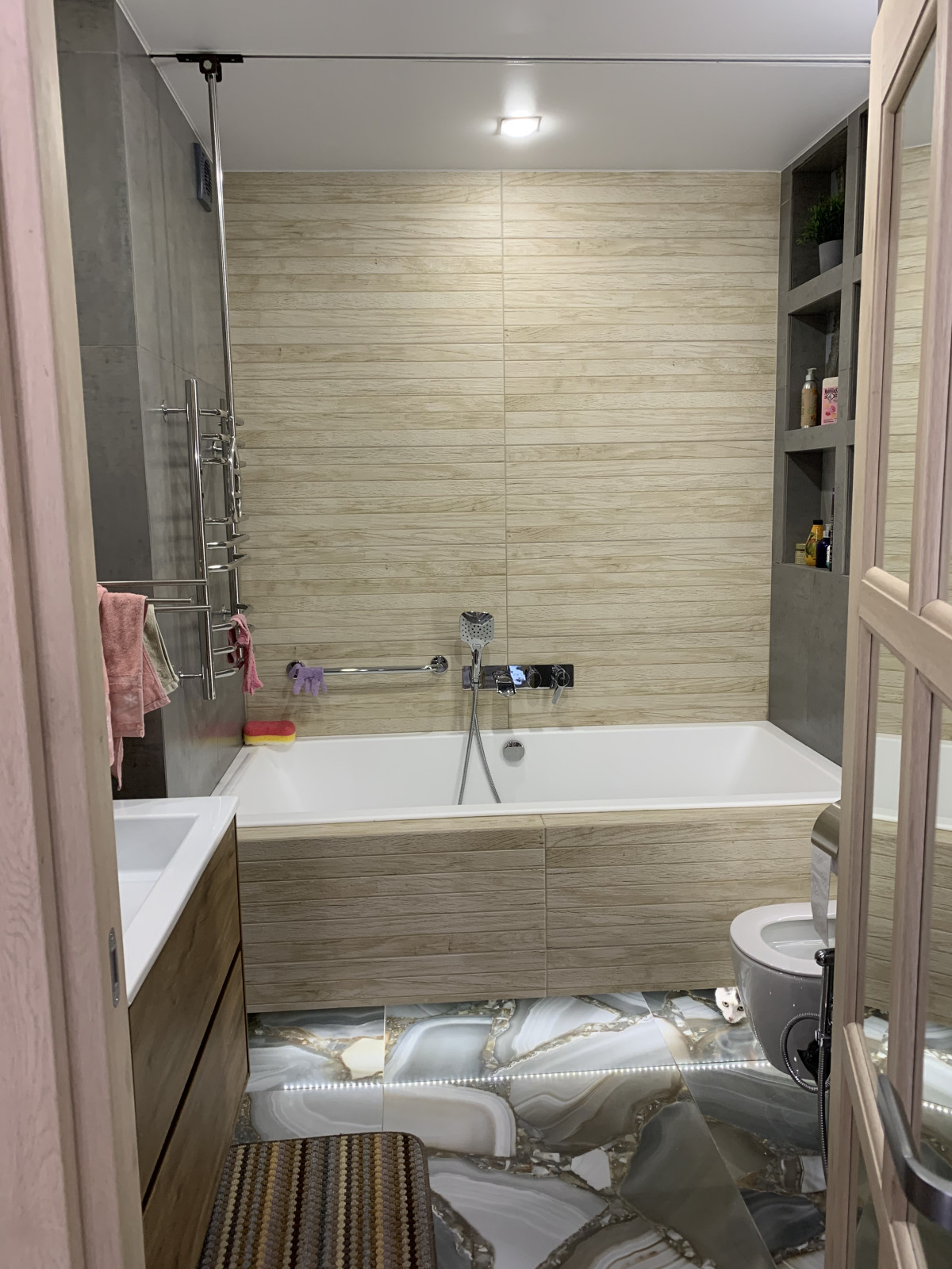 Одна квартира из двух