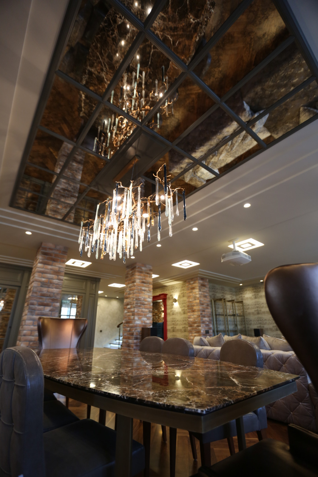 Путешествие по старому городу.