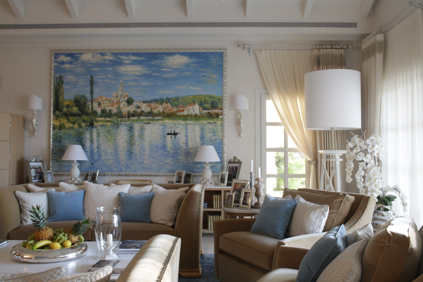 Вилла у моря