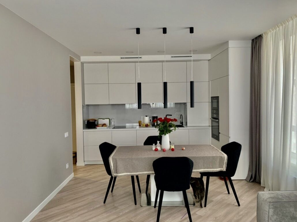 Лаконичный ремонт 2х комнатной квартиры в новостройке