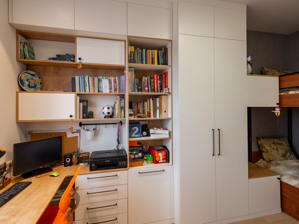 Меблировка детской для мальчиков 11 и 16 лет