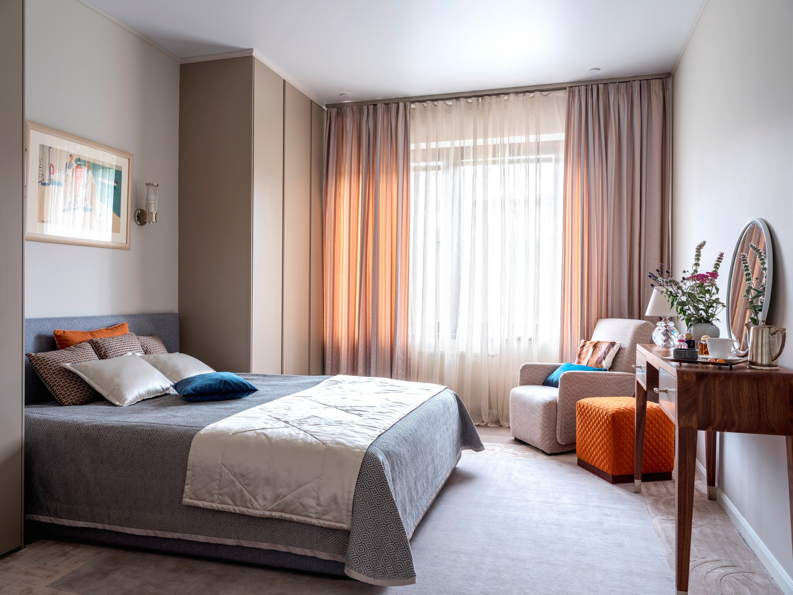 Современная квартира с искусством