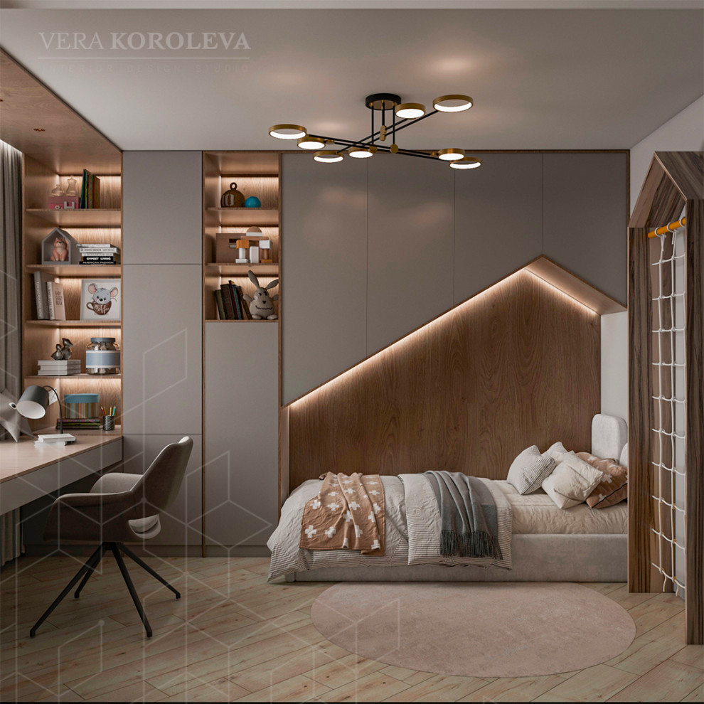 Дизайн-проект двухкомнатной квартиры с золотыми акцентами в ЖК "Q-Мир"