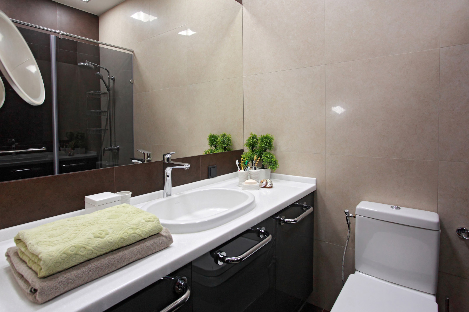 Зеленый диван и новая жизнь интерьера