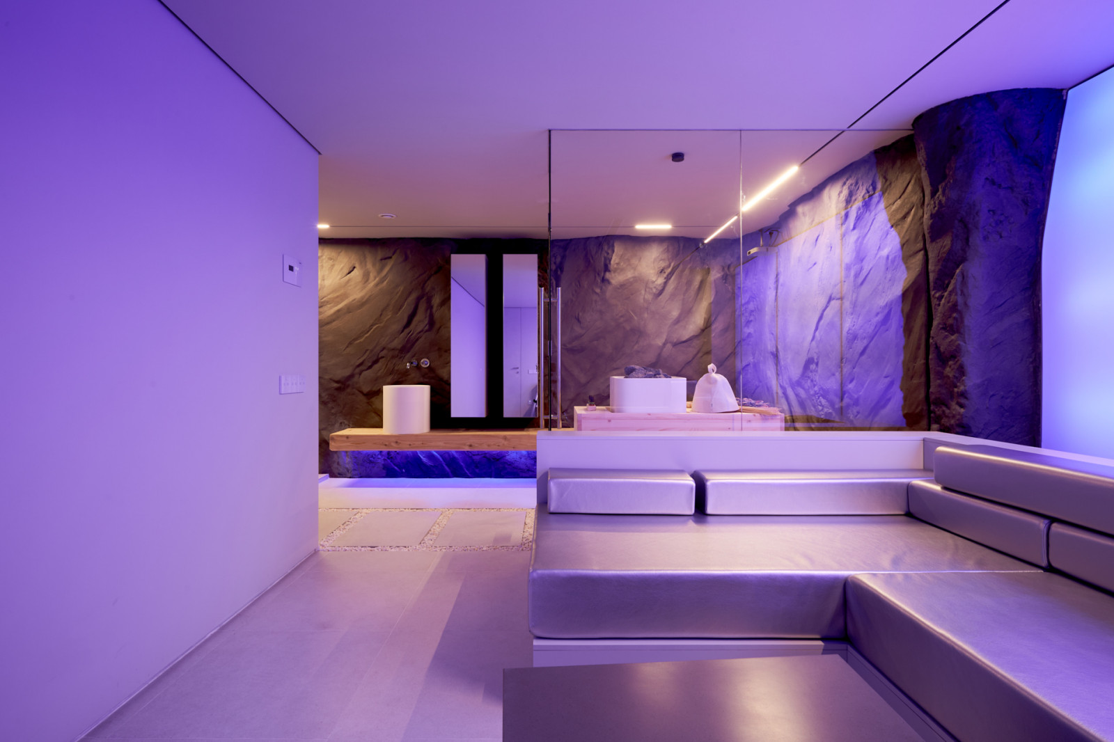 Сауна, молнии и норвежские скалы