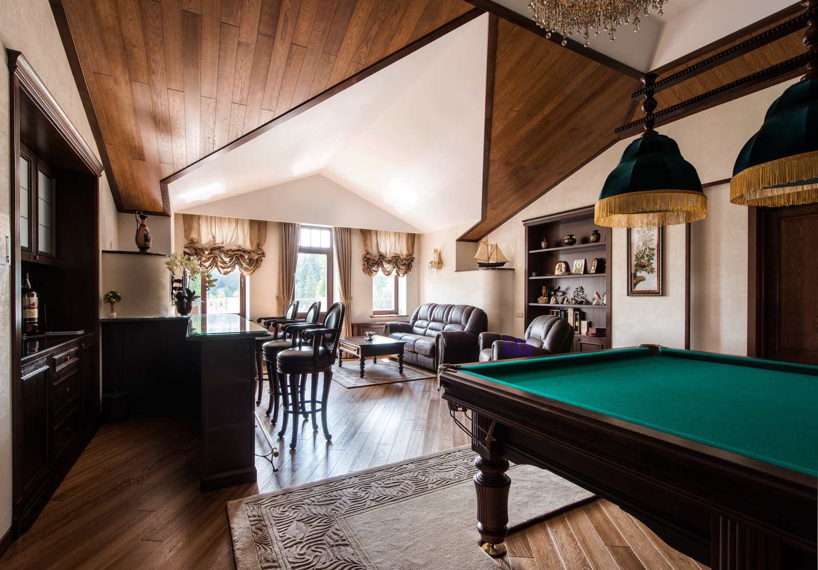 Обложка проекта: Бильярдная на мансарде
