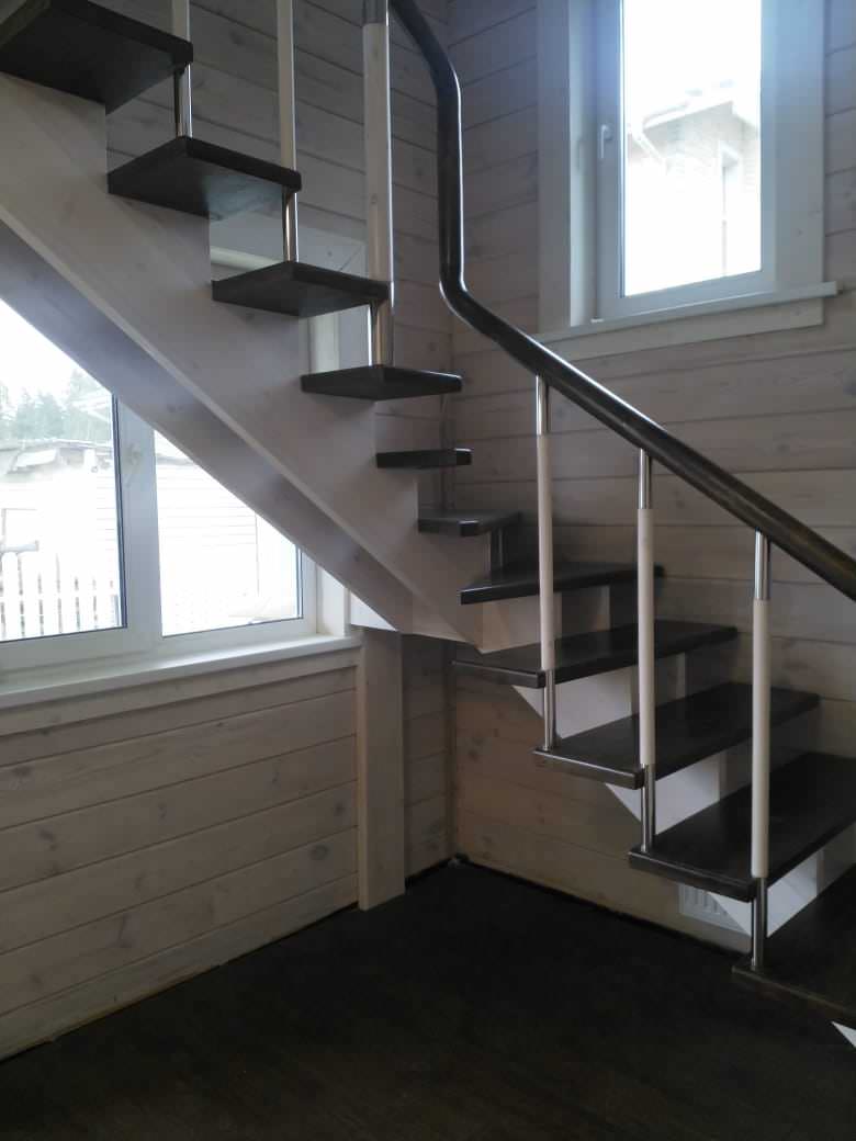 Деревянная лестница "Брусничные поля"