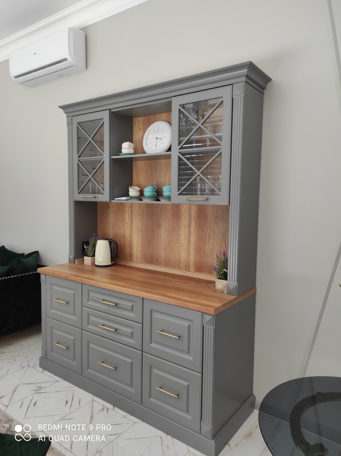 Обложка проекта: буфет