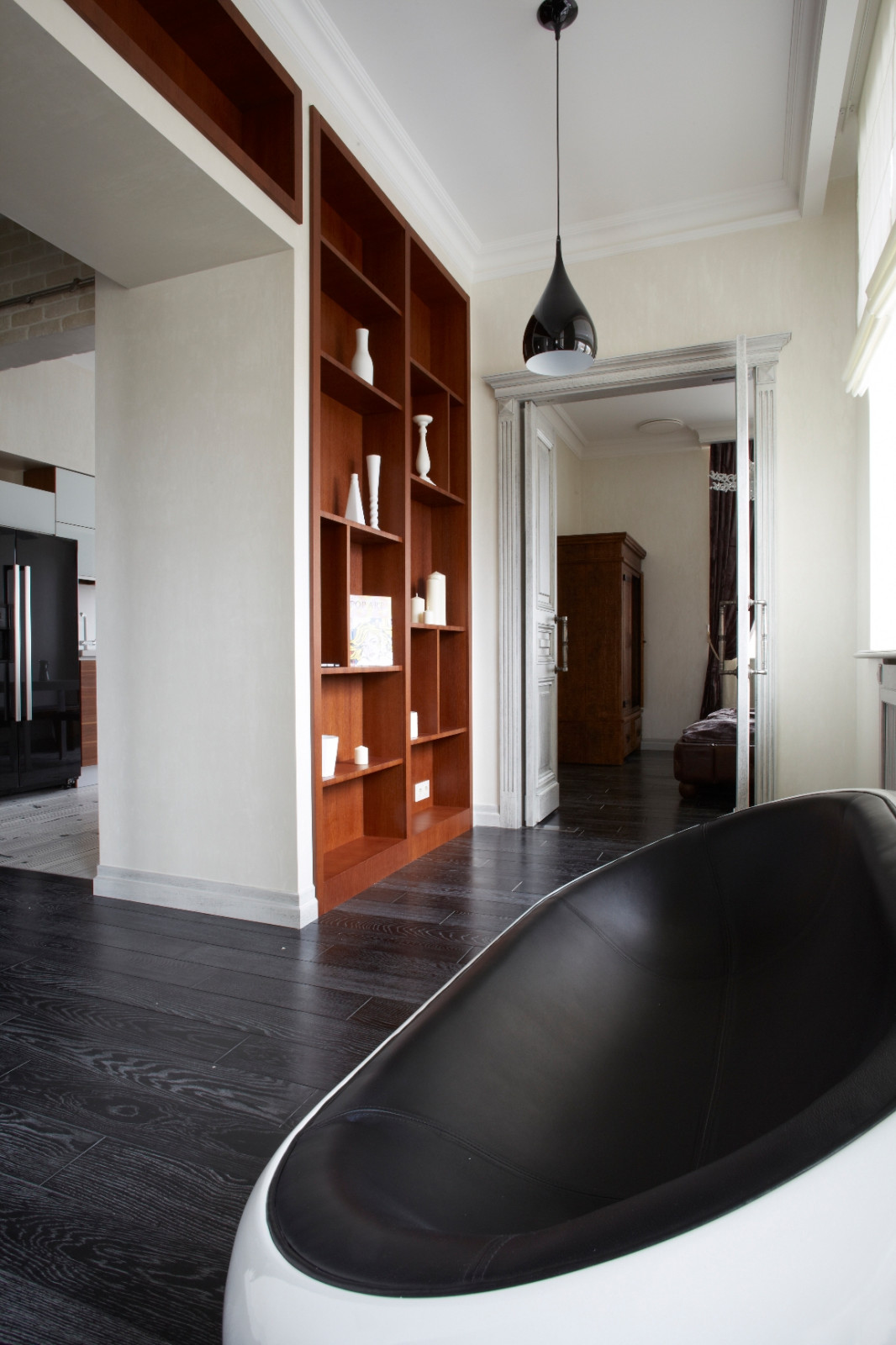 Обложка проекта: Эклектичная квартира в высотке на Котельнической набережной