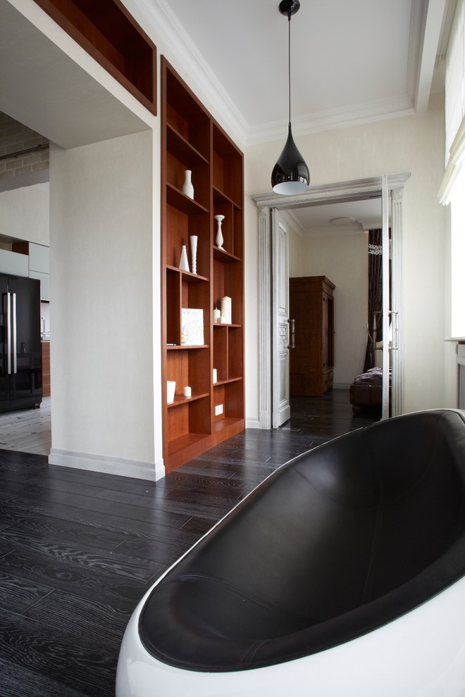 Обложка проекта: Эклектичная квартира в высотке на Котельнической набережной