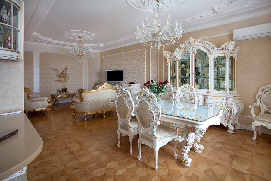 Дворцовая классика (фото готовой квартиры)