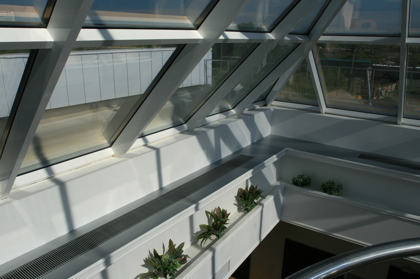 Обложка проекта: Внутрипольные конвекторы itermic в зимнем саду