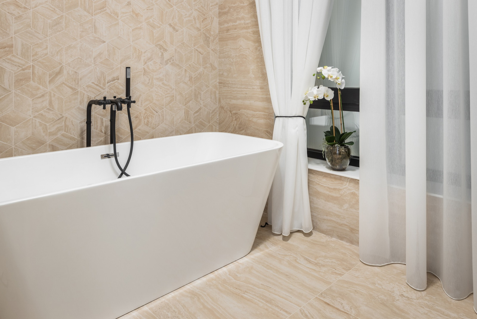 Цветочные композиции для украшения интерьеров домов, квартир и офисов.