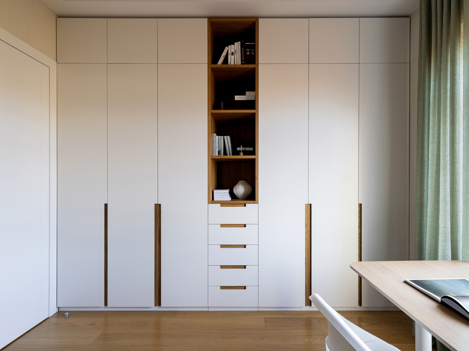 Таврическая 2