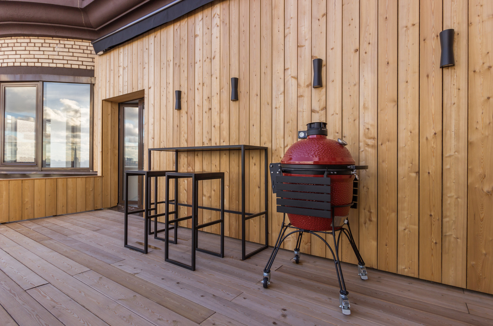 Терраса в квартире на Фермском ш.