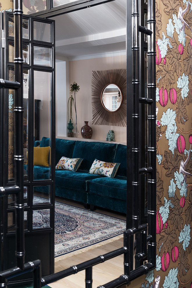 Прихожая. Зеpкалo