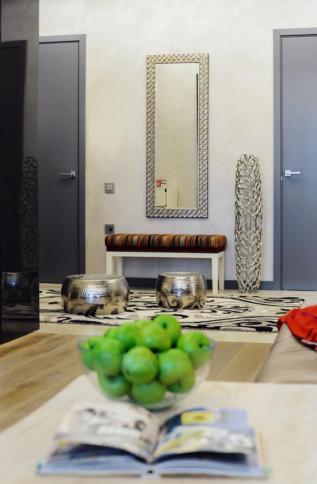 Ре-декорирование холла