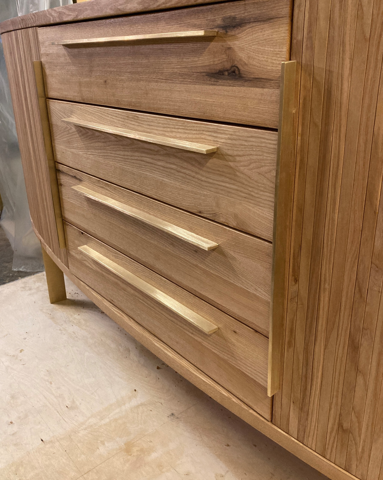 Тумба из Ясеня