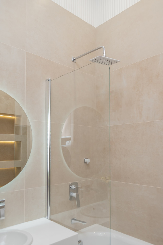 Реализация ЖК "Болконский", квартира с потолками 3,6 метра.