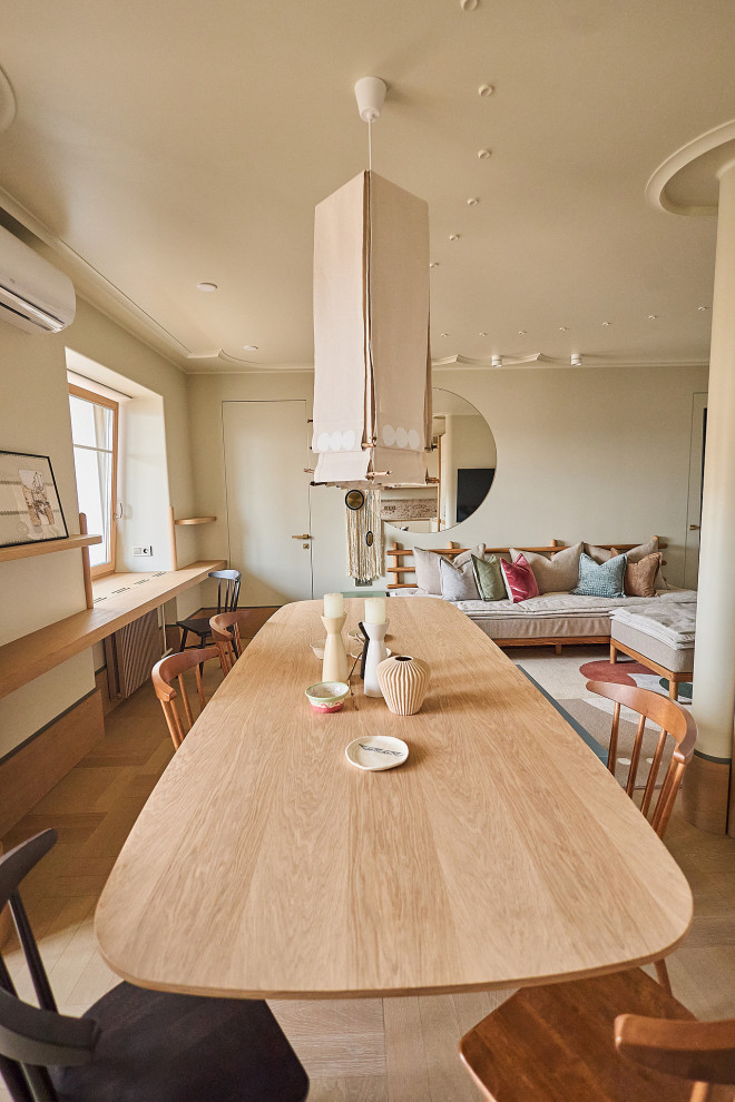 Кухня-столовая с завитком гюль