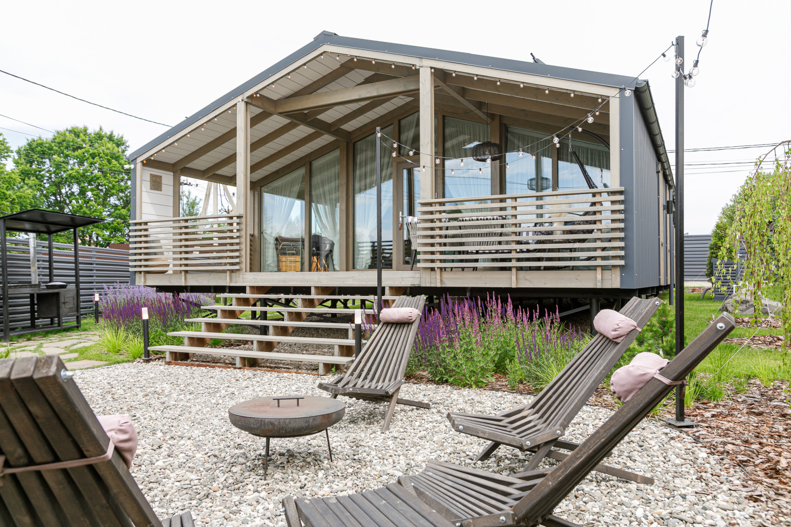 Подмосковный дубльдом