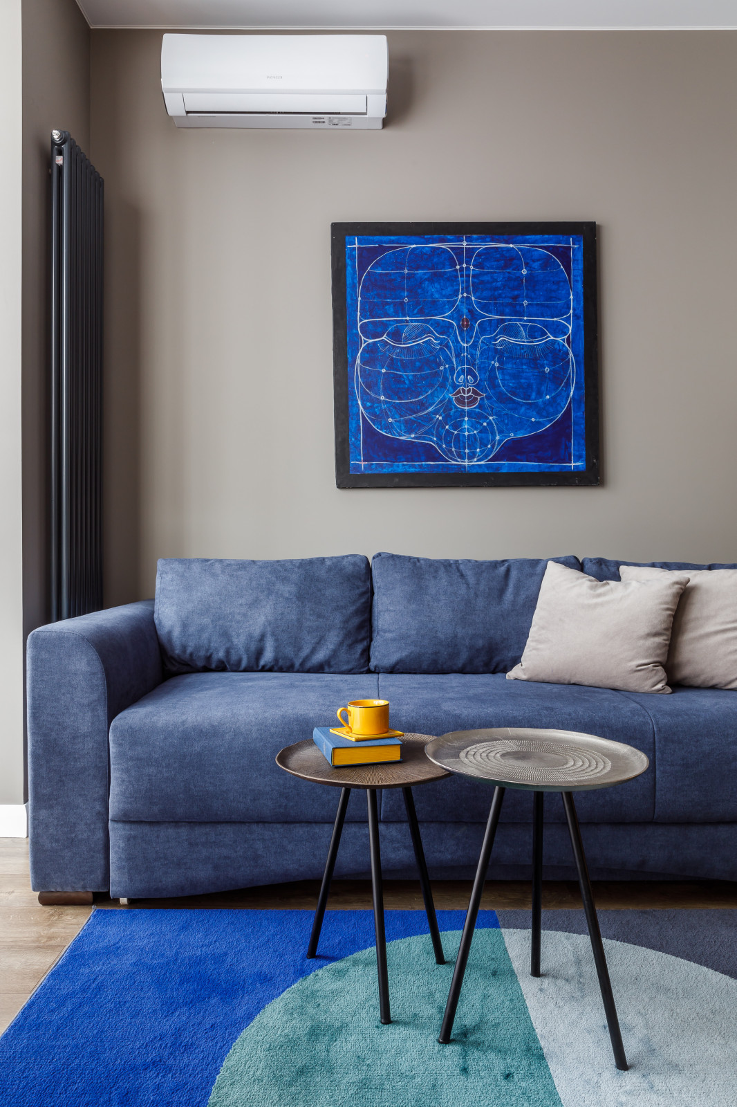 Светлая квартира с яркими акцентами 51 м²