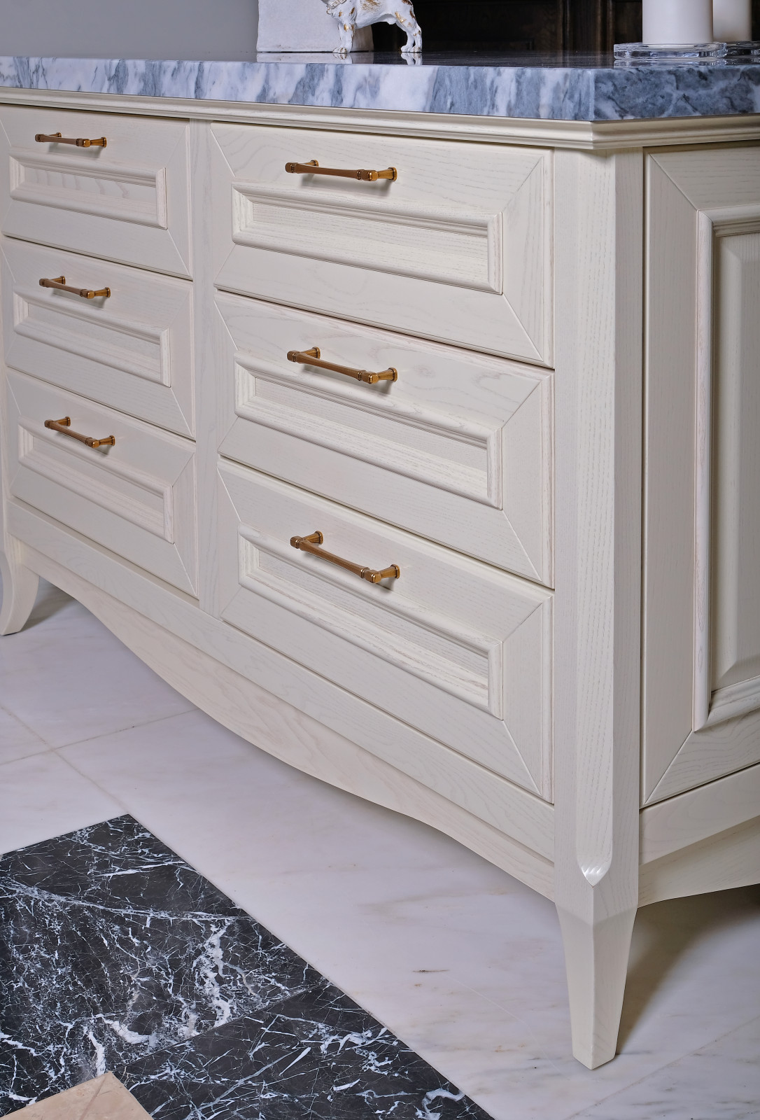 Коллекция мебели Madlen