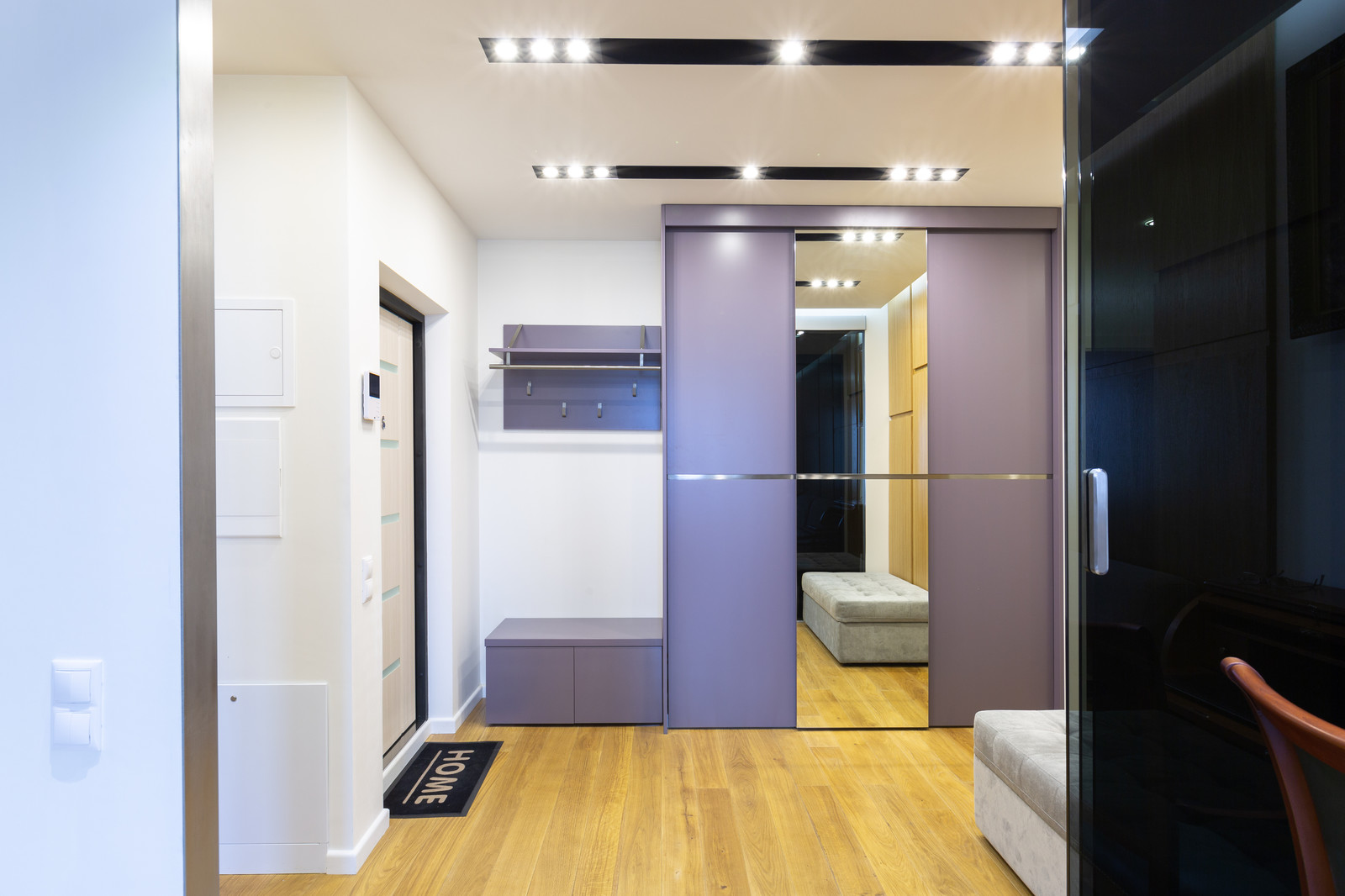 Реализованный проект "Квартира в полосатом доме на Академика  Янгеля"