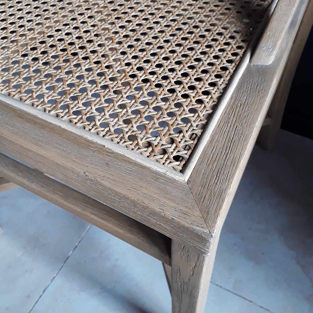 Обложка проекта: Стулья