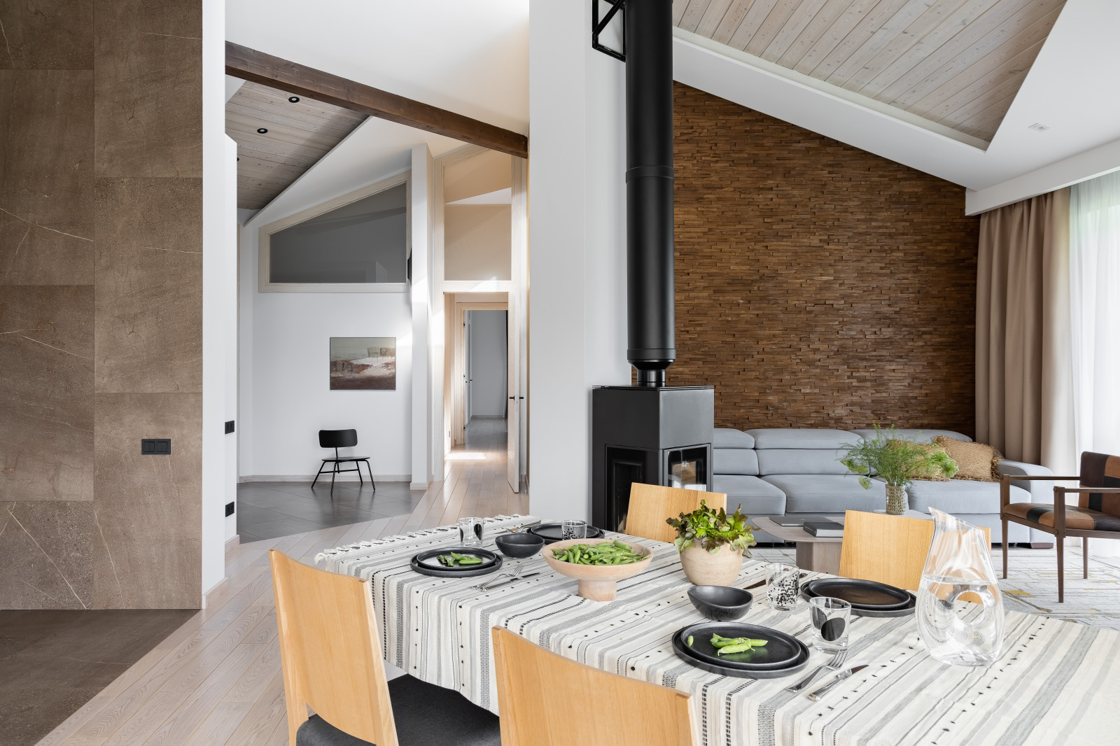 Загородная квартира в Солнечном с мансардой