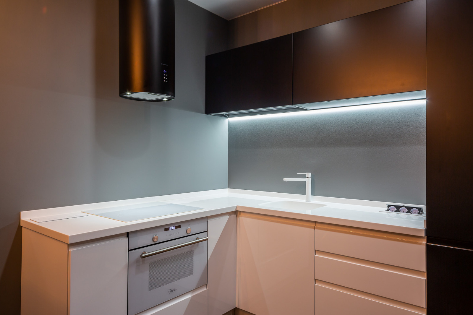 Современный интерьер в элементами лофта в Сочи