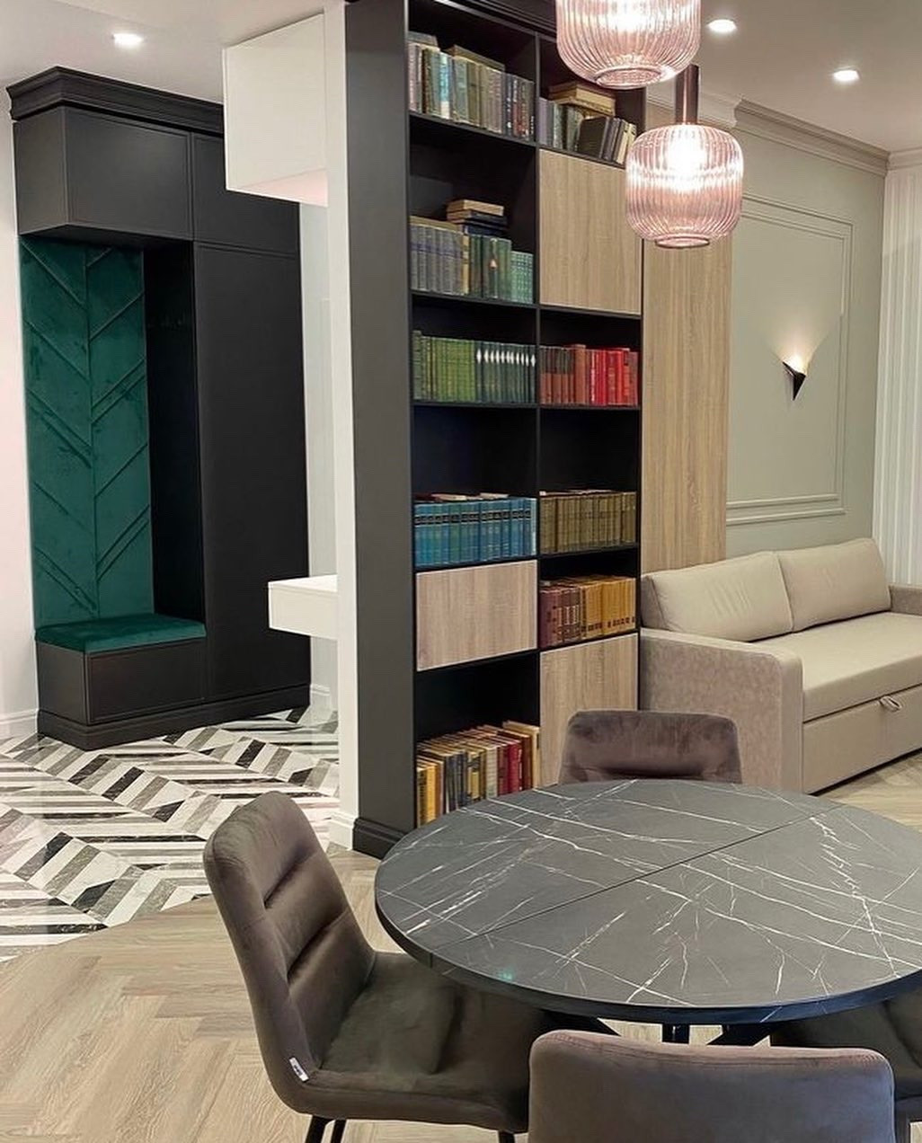 00FCE849-899D-476D-B09D-9C8E4F4E07CC