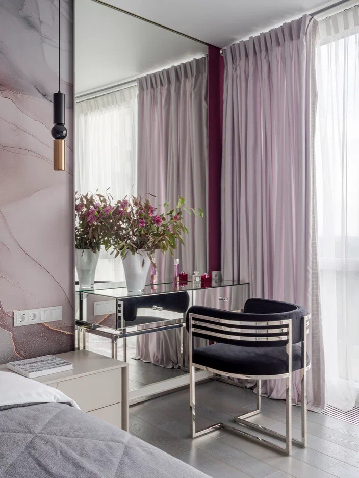 ИЗЫСКАННАЯ СДЕРЖАННОСТЬ