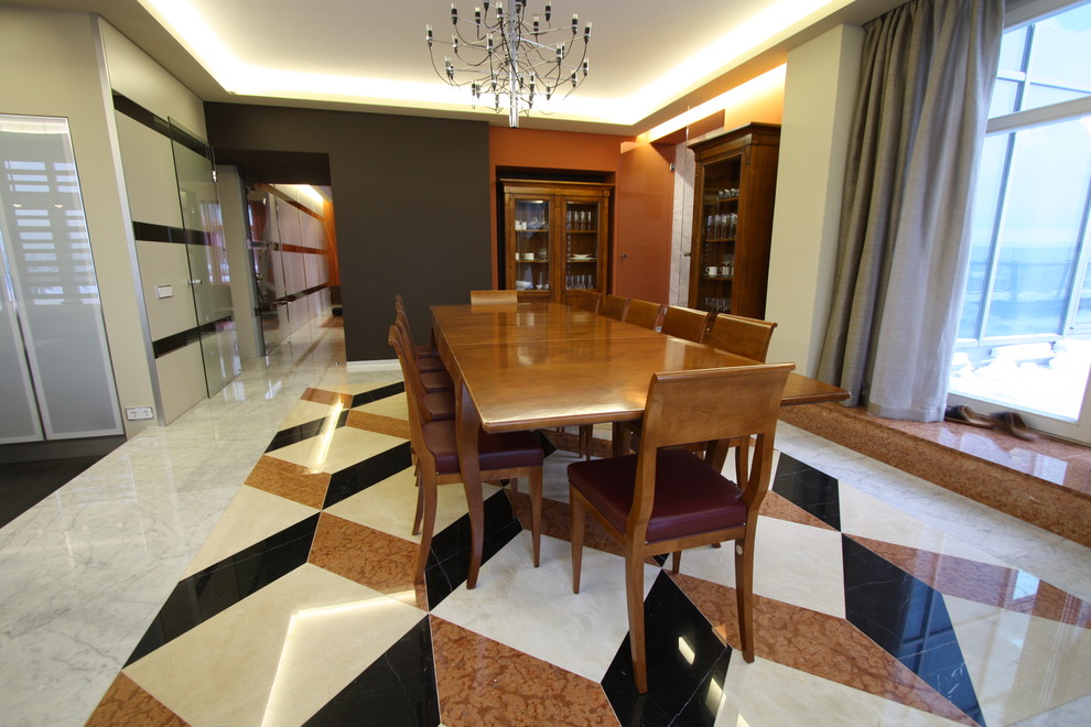 Обложка проекта: Двухуровневая квартира в центре Санкт-Петербурга