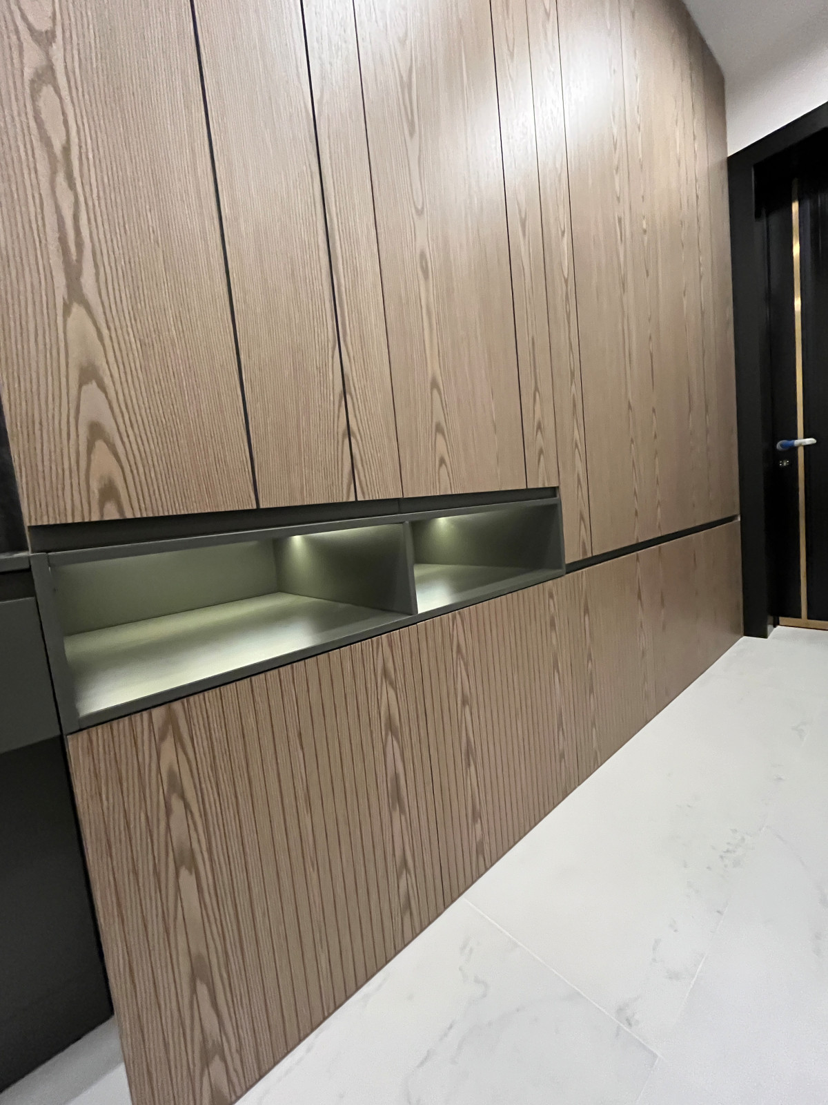 Обложка проекта: Шкаф в прихожей. Москва, Озерковская набережная, дом 6, Клубный Дом Bogenhouse