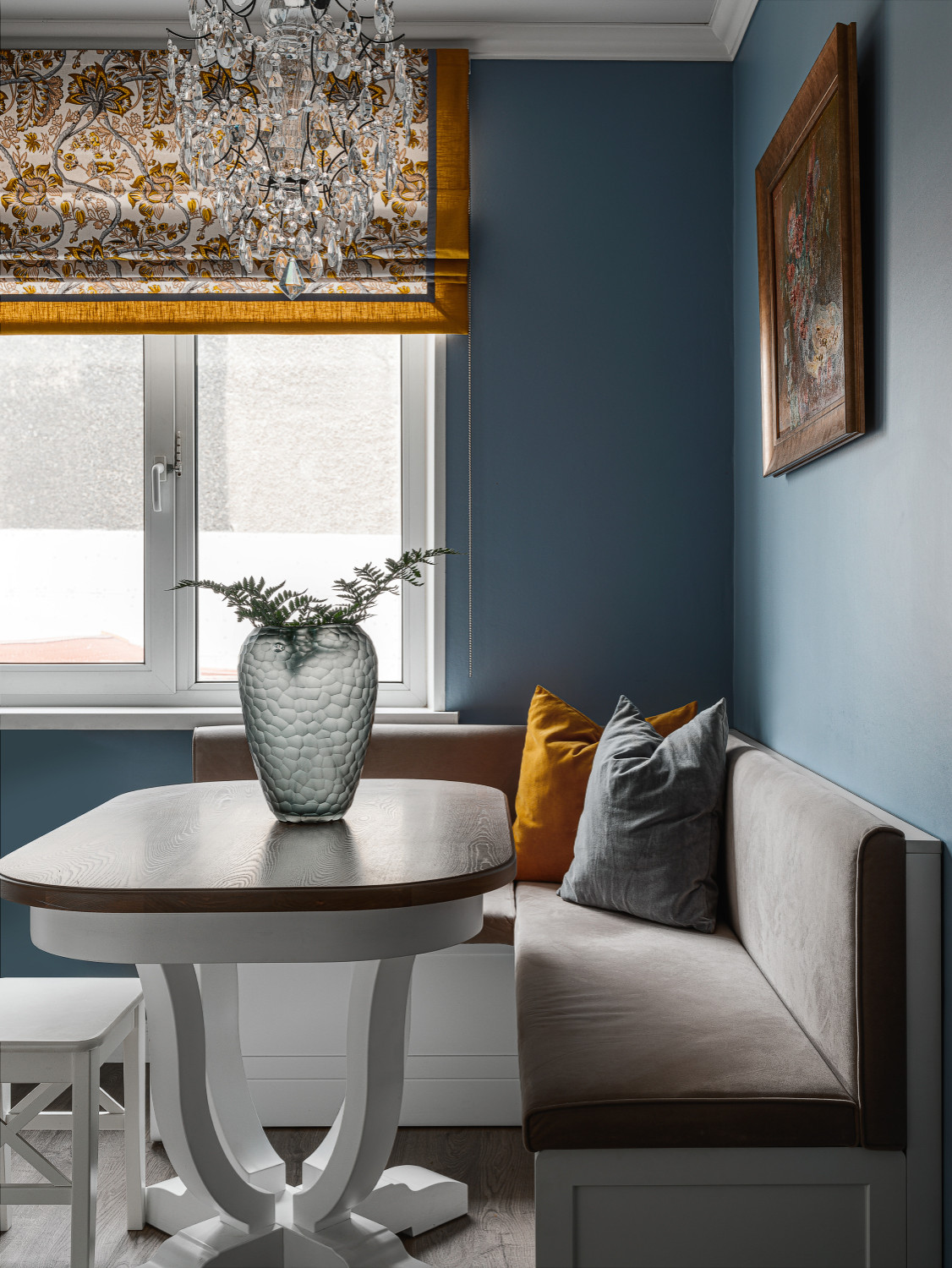 Как правильно: Организовать верхний свет на кухне