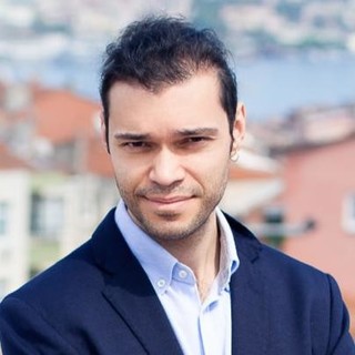 Максим Панов