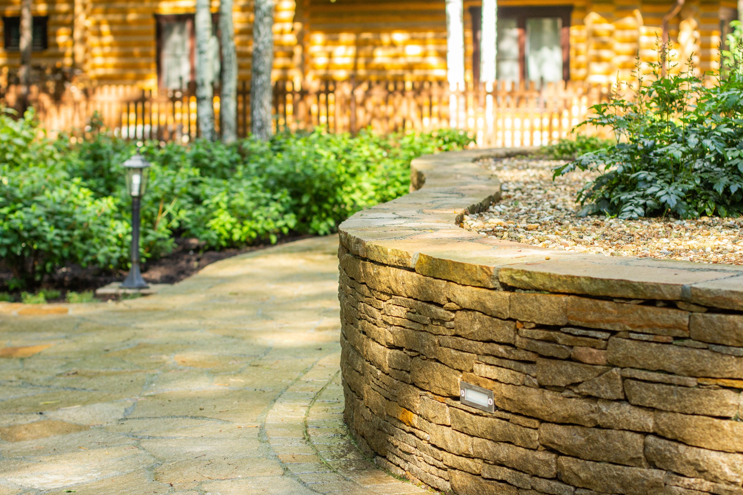 У леса на опушке