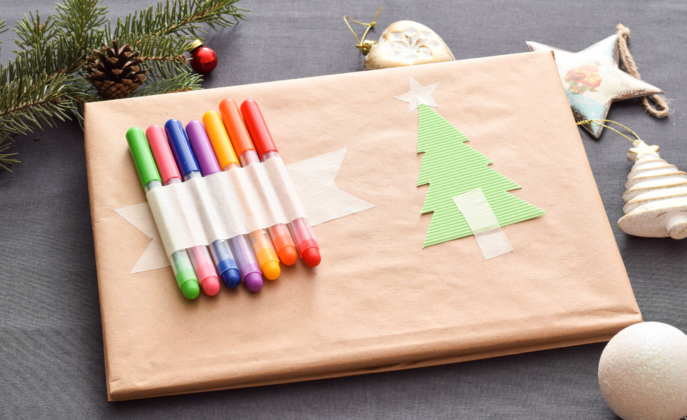 Бережный дизайн: Упаковываем новогодние подарки в полезные вещи